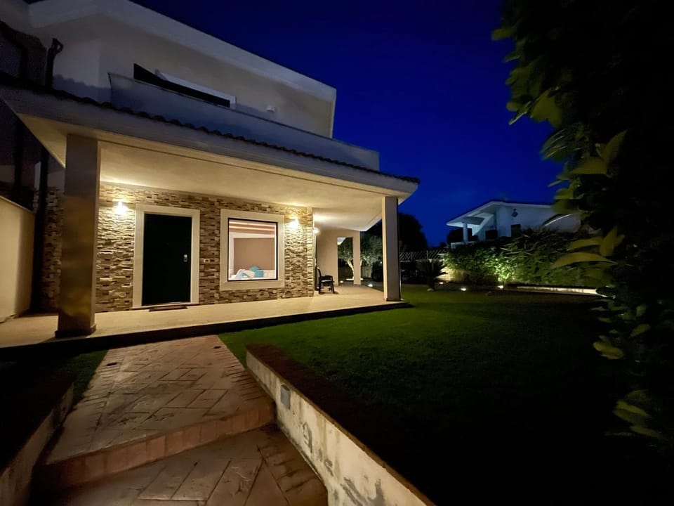 Property building, Garden view