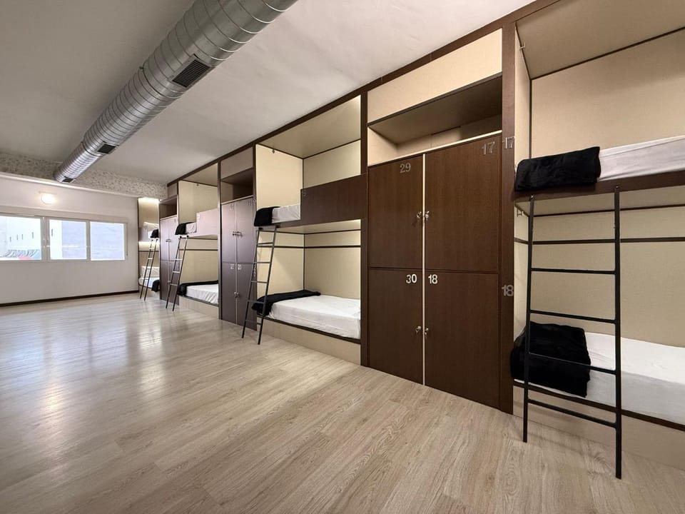 Hostel TKH Tetuan-Madrid Hostel in Madrid