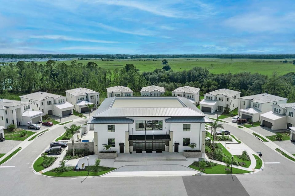 Mansion Near Disney - Arcade, Theater & Huge Pool Villa in Osceola County