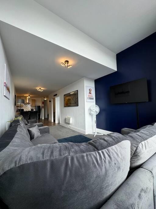 Communal lounge/ TV room, Photo of the whole room, Seating area