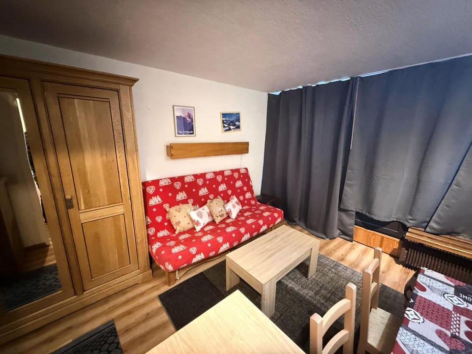 Résidence Neves - VAL THORENS STUDIO 4 PERSONNES DANS QUARTIER VIVANT MAE-7545 Apartment in Les Allues