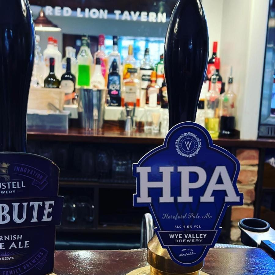 Lounge or bar, Drinks