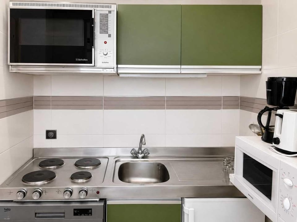 Résidence Serac - 2 PIECES CABINE POUR 4 PERSONNES EXPOSE SUD AU SEIN DU QUARTIER SLALOM MAE-7577 Cabin in Les Allues