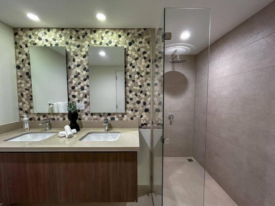 Ocean Front, Luxurious Condo in Downtown Jaco! Apartment in Jaco