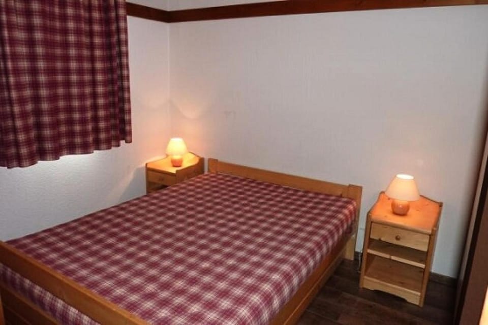 Résidence Reine Blanche - 2 PIECES 4 PERSONNES AVEC CHAMBRE AVEC BALCON SUD OUEST MAE-7621 Apartment in Les Allues