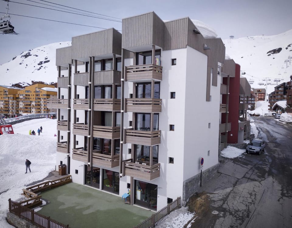 Résidence Orciere - 2 PIECES CABINE POUR 4 PERSONNES AVEC BALCON MAE-7747 Cabin in Val Thorens