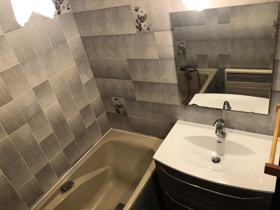 Résidence Serac - CHARMANT STUDIO POUR 3 PERSONNES BIEN EQUIPE AVEC BALCON EXPOSE SUD MAE-7774 Apartment in Les Allues