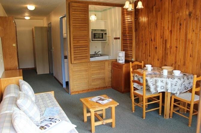 Résidence Roc De Peclet - STUDIO POUR 2 PERSONNES IDEALEMENT SITUE DIRECTEMENT SUR LES PISTES MAE-7799 Apartment in Les Allues