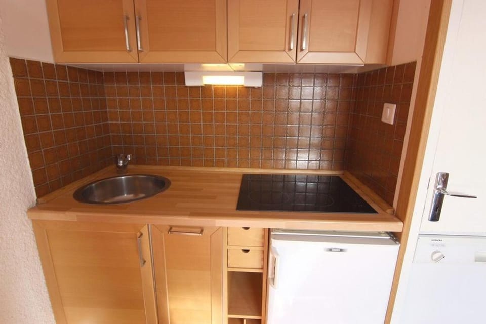 Résidence Trois Vallees - STUDIO 2 PERSONNES EN HAUT DE STATION ET A PROXIMITE DU CENTRE MAE-7801 Apartment in Les Allues