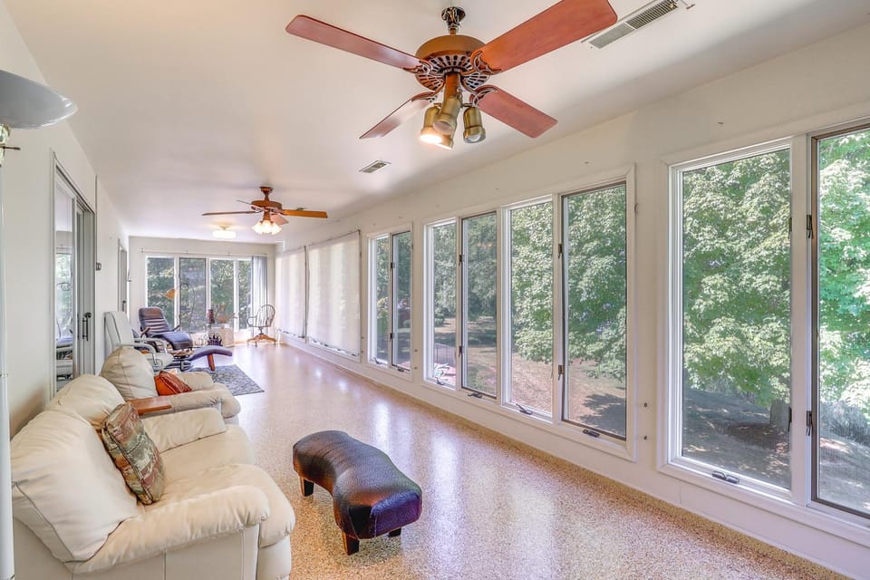 Pet-Friendly Home on Chester River w/ Dock! House in Chestertown