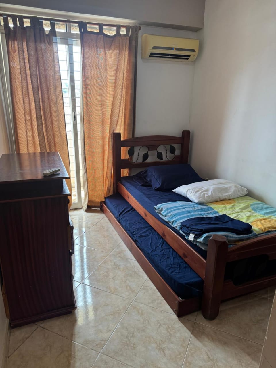 Bed, Balcony/Terrace, Photo of the whole room, Street view, internet, air conditioner