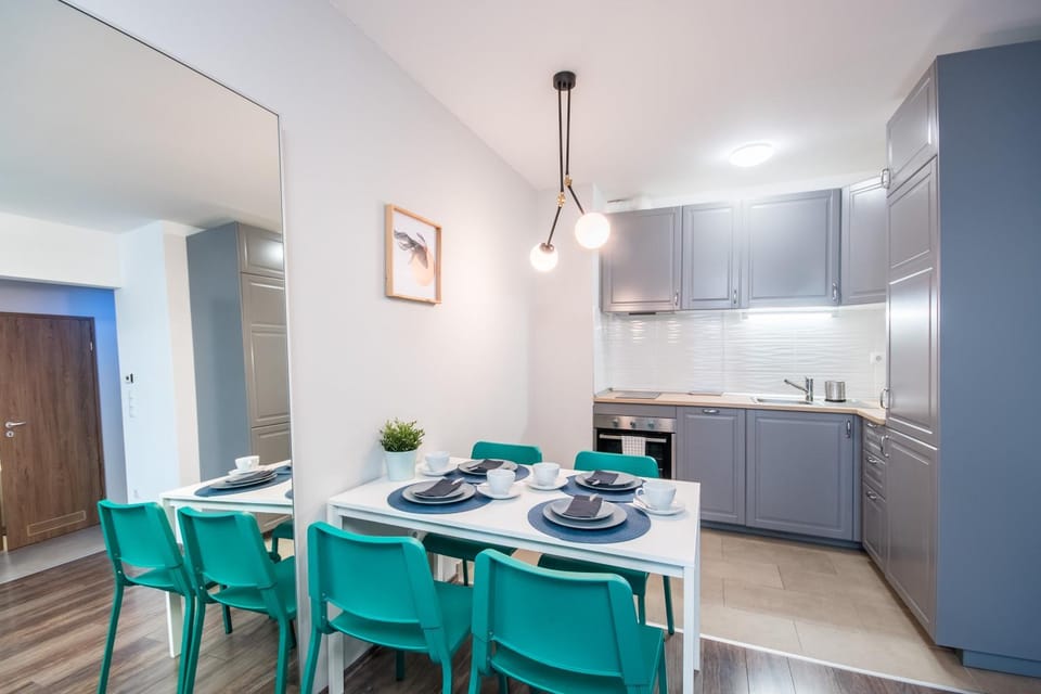 Very Central - Free Parking - Balcony Apartment in Budapest