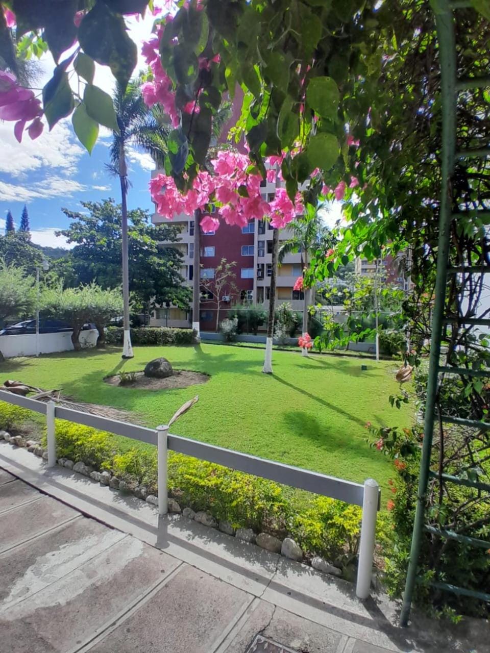 Contemporary One Bedroom at Sandcastles Apartment in Ocho Rios