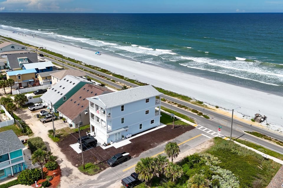 Oceanfront Flagler Beach Unit w/ Water Views! Apartment in Flagler Beach