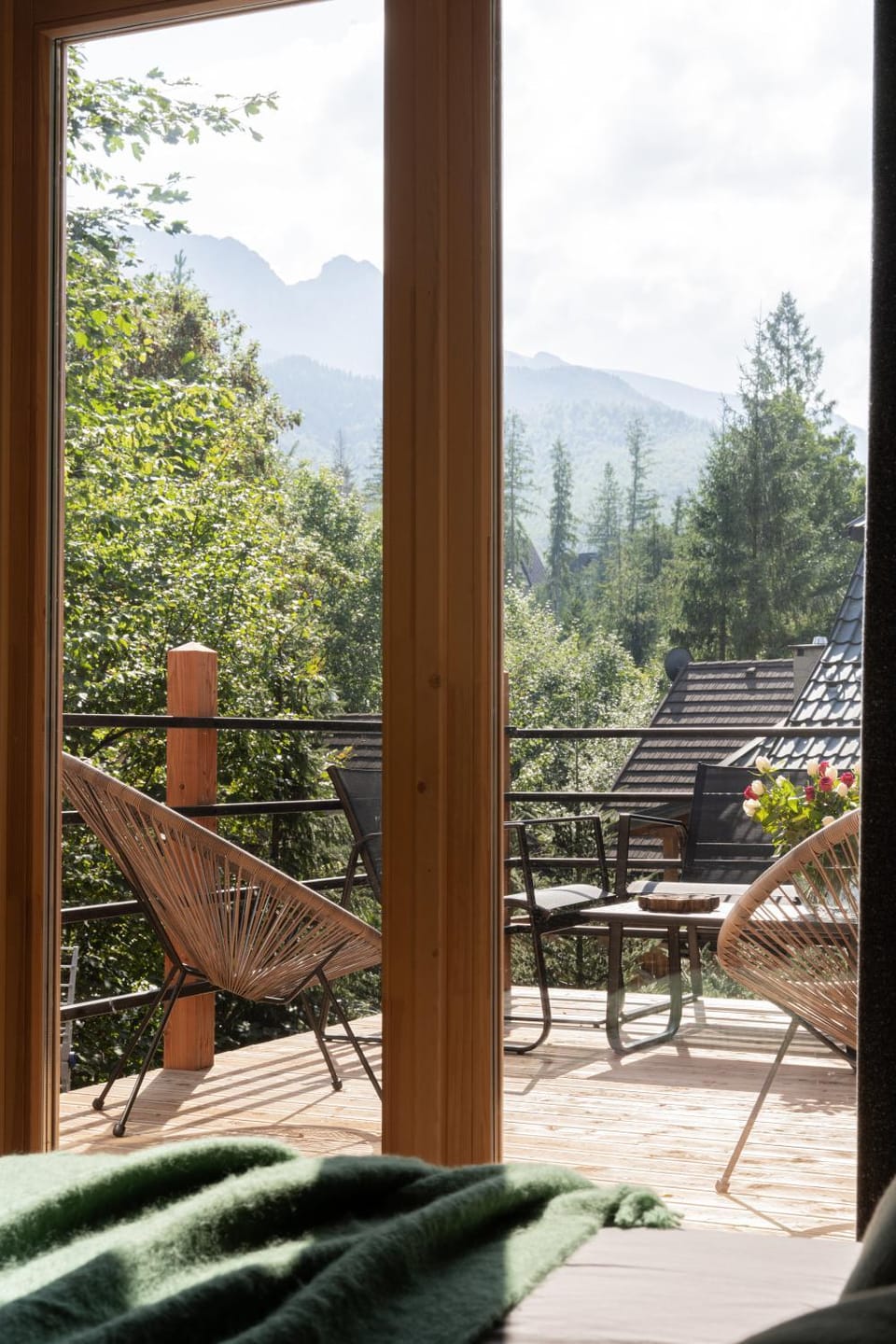 Balcony/Terrace, Mountain view