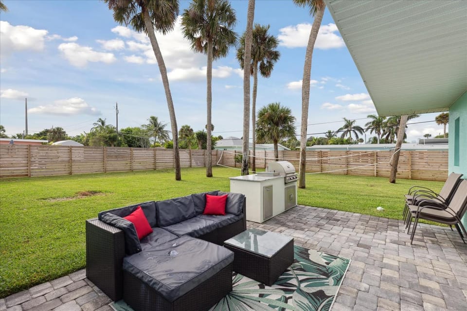 Patio, BBQ facilities, Garden, Garden, Seating area