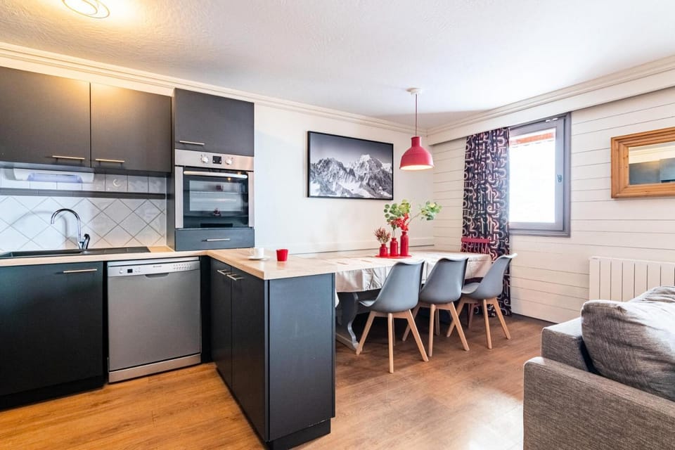 Chalet Chamois - 5 Pièces pour 8 Personnes MAE-6341 Apartment in Les Allues