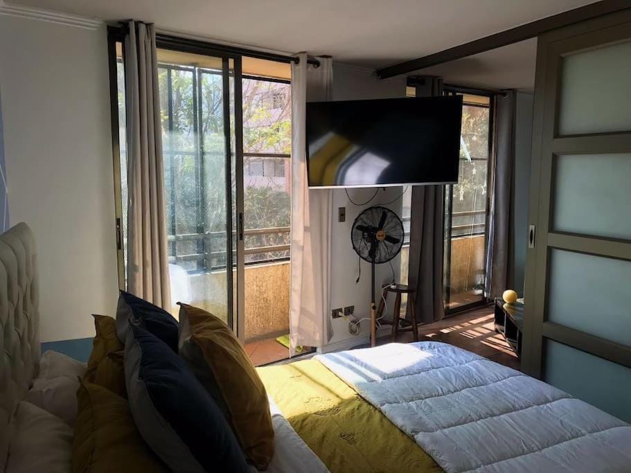 Lindo y acogedor dpto cerca metro Católica 402 Apartment in Providencia