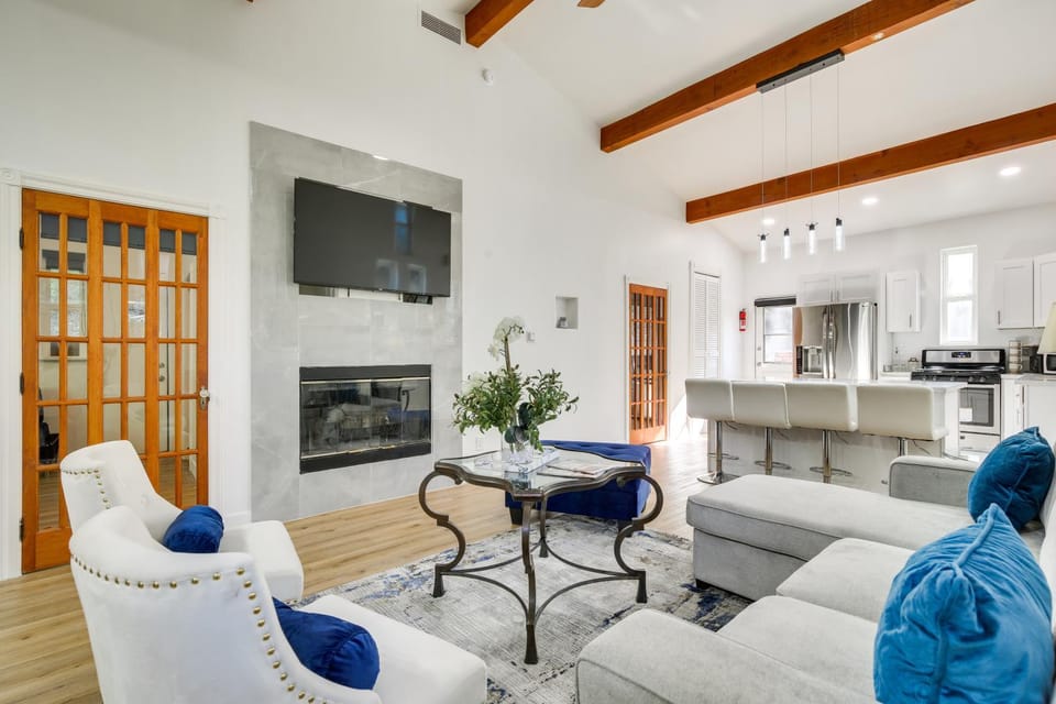 Lake Arrowhead Hideaway w/ Deck & Hot Tub House in Lake Arrowhead