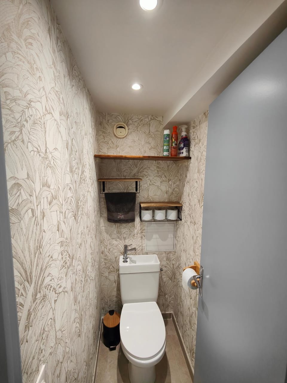 Toilet