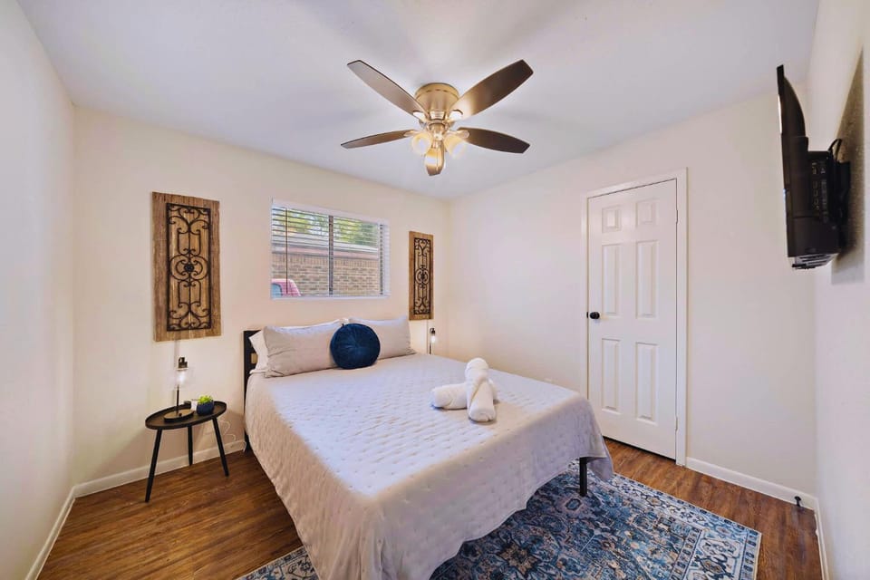 Seabrook TX Vacation Home Near El Jardin Beach House in Pasadena