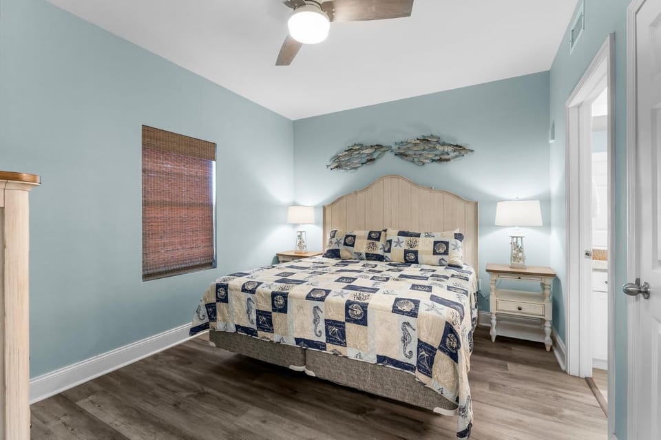 Spectacular Ocean View Condo! Steps to the Beach! by Dolce Vita Getaways PCB! Apartment in Panama City Beach