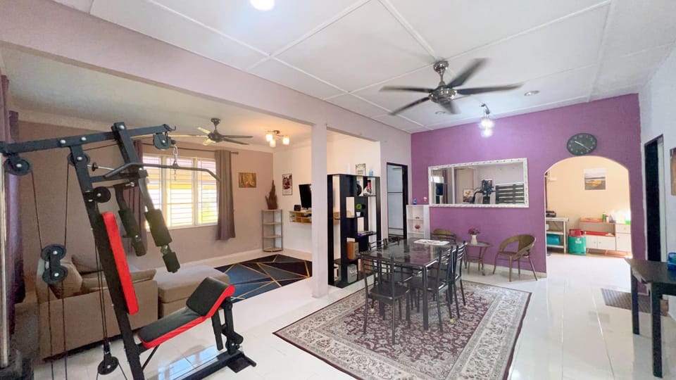 Living room, Dining area