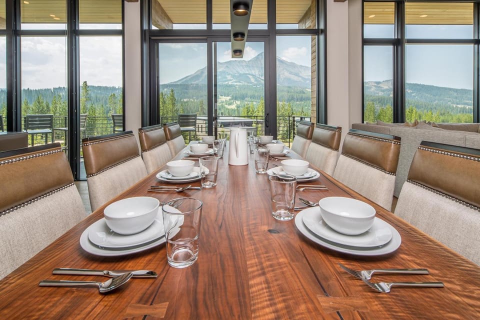 202 LakeLodge Apartment in Big Sky