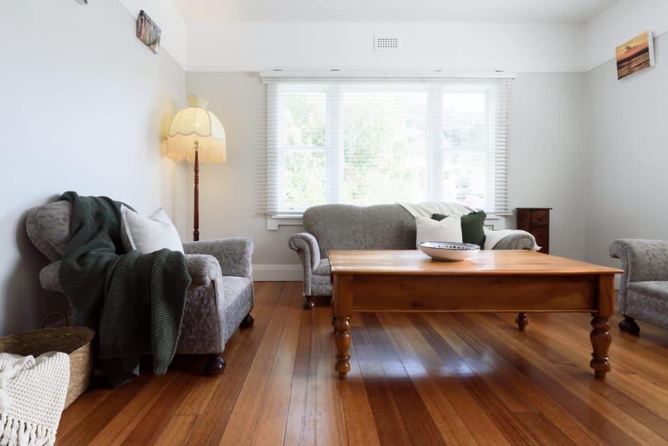 The Basin Cottage House in Tasmania