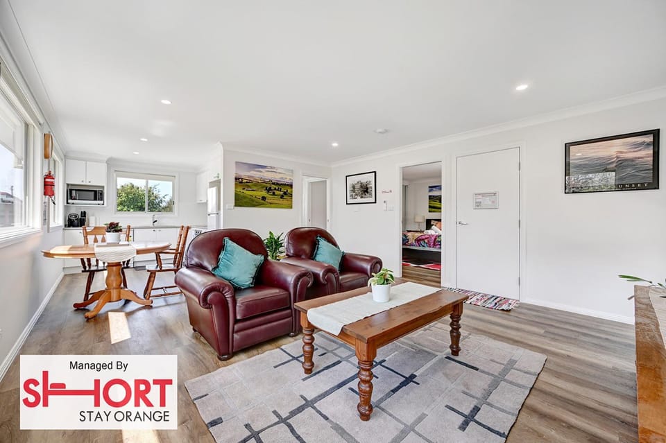 Living room, Dining area, kitchen