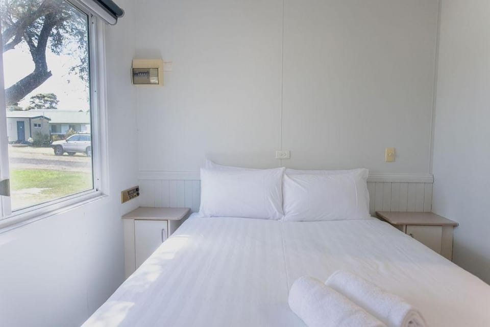 Pet Friendly Stays - BIG4 Aireys Inlet Apartment in Aireys Inlet