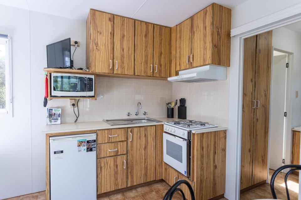 Kitchen or kitchenette, Pets, pet friendly