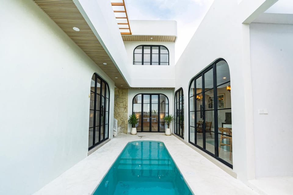 Property building, Swimming pool