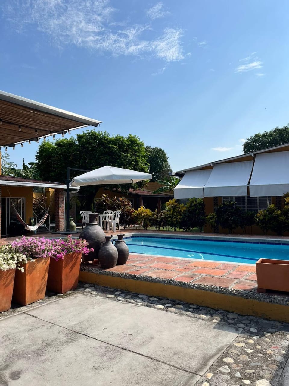 Swimming pool