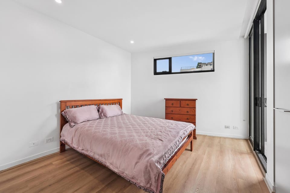 Zetland Three bedrooms Apartment in Sydney