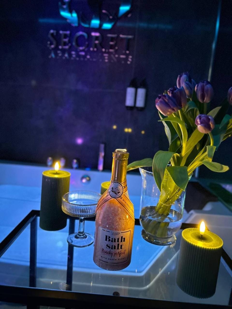 Make Love Apartament by Secret Apartament Apartment in Greater Poland Voivodeship