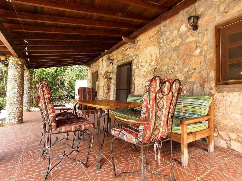 Balcony/Terrace, Balcony/Terrace, Seating area, Dining area