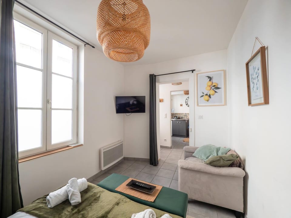 TV and multimedia, Bedroom