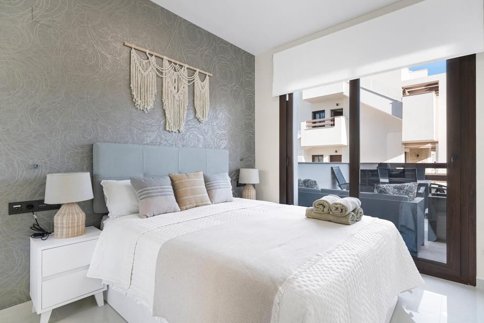 Living room, Bedroom