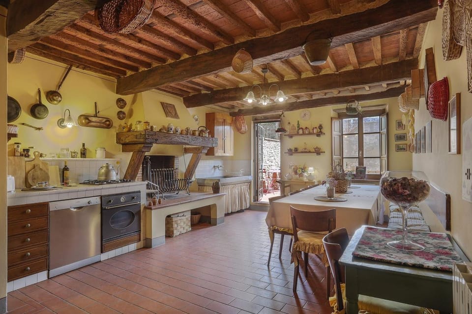 Property building, Kitchen or kitchenette, Living room