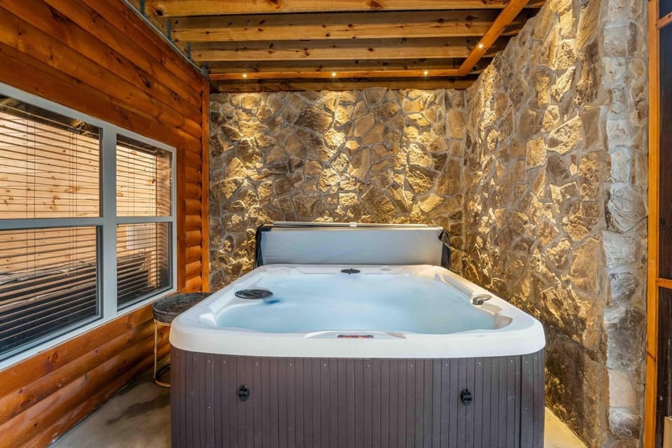 ERN803 - Beary Blue Oasis cabin Cabin in Pigeon Forge