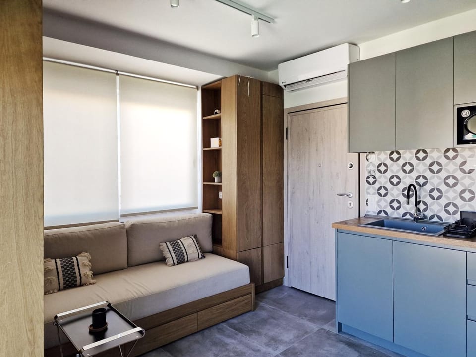 Kitchen or kitchenette, Living room, kitchen