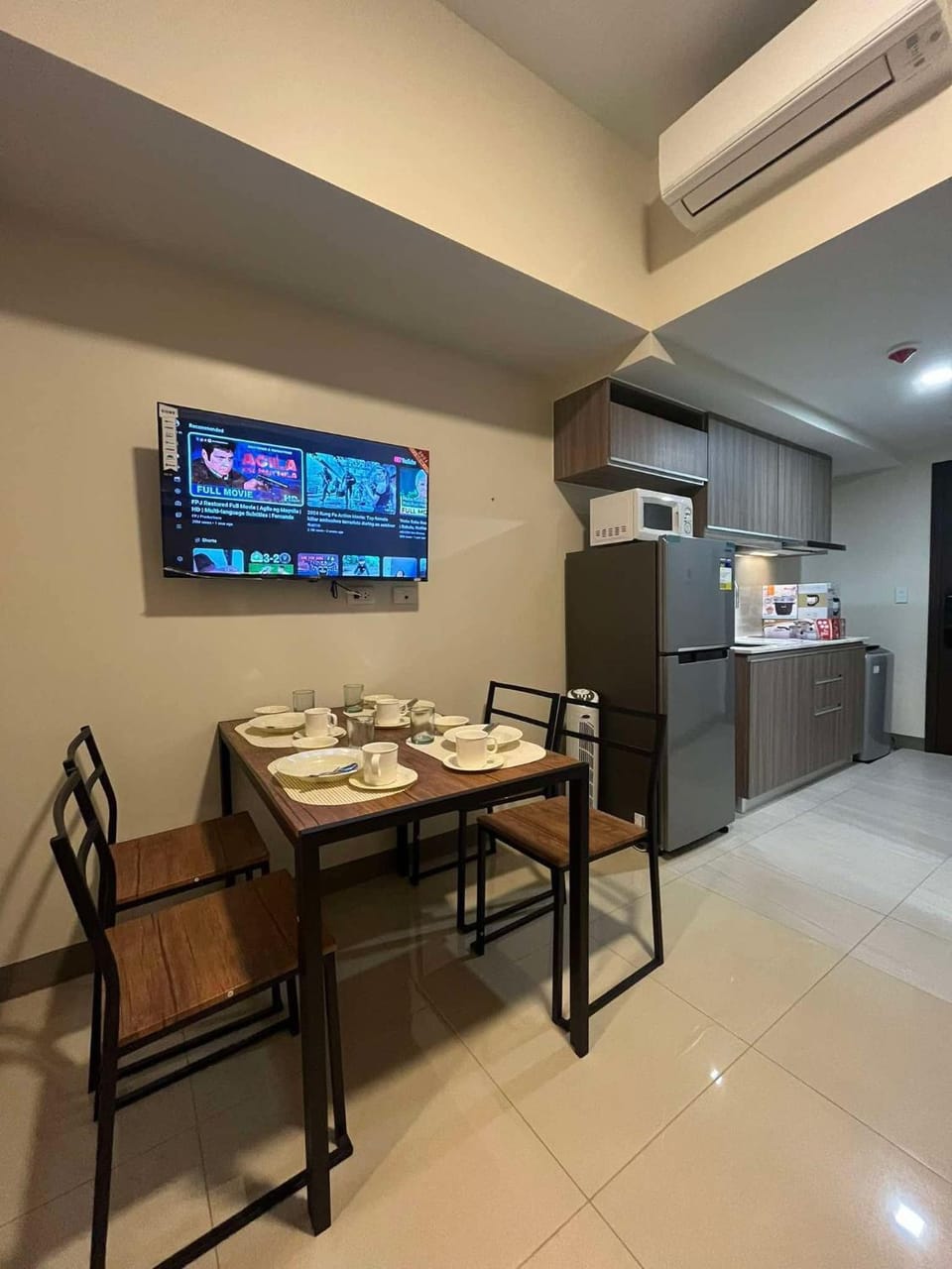Park McKinley West unit 9Y Tower B Apartment in Makati