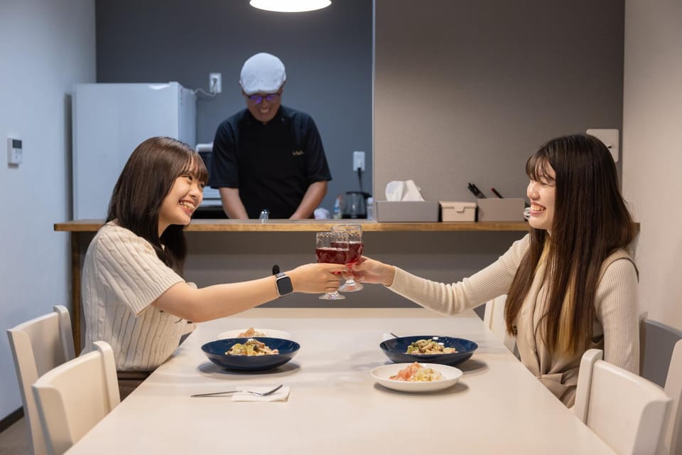 Food and drinks, Dining area