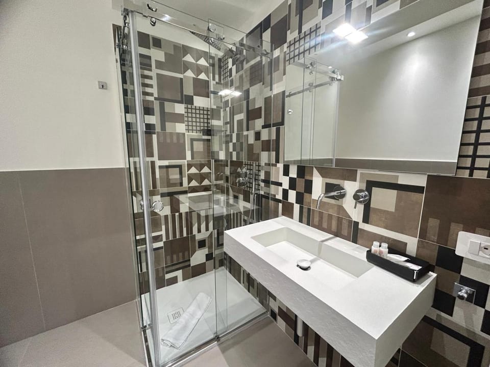 Shower, Bathroom