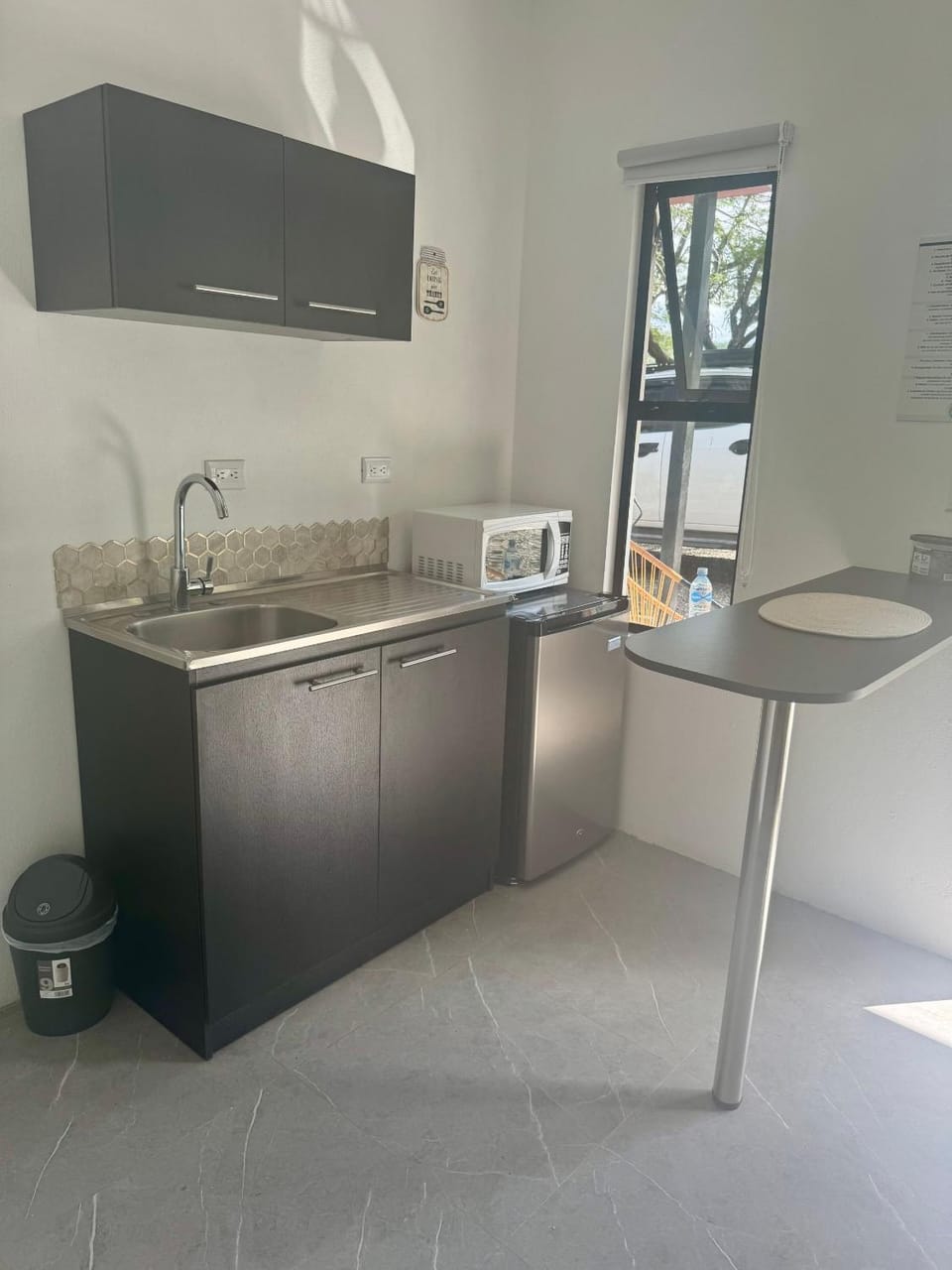 microwave, oven, stove, kitchen