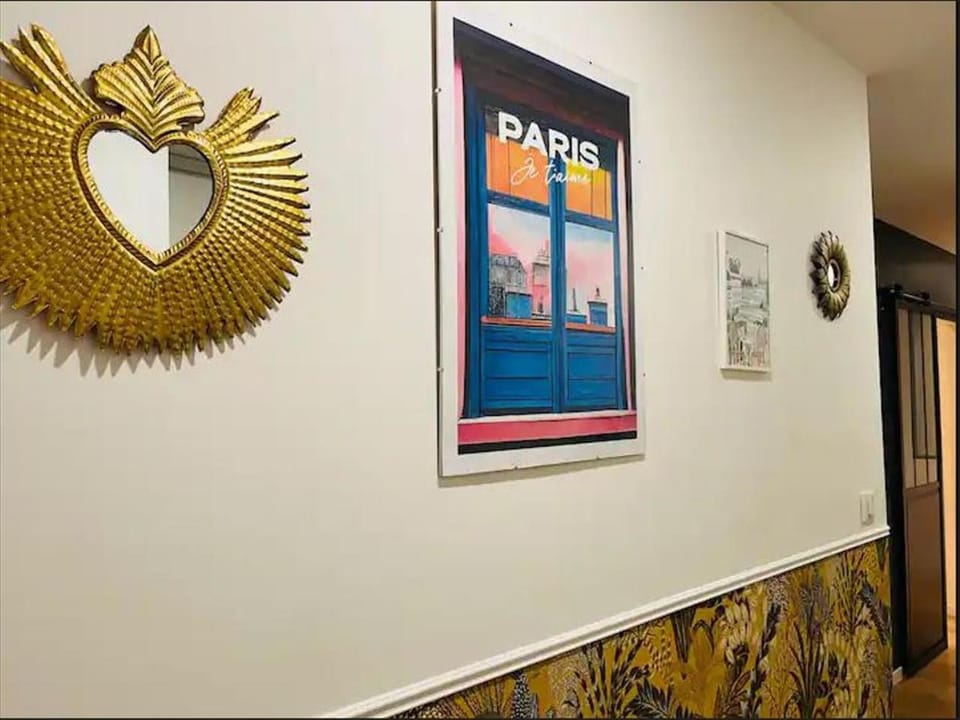 Appartement Paris 11 - 2 chambres - 2 sdd - 2 wc Apartment in Paris