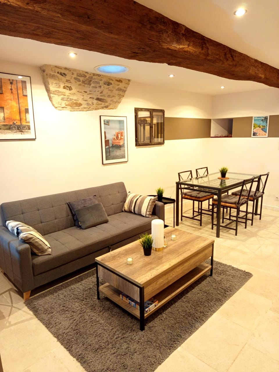 Living room, Dining area