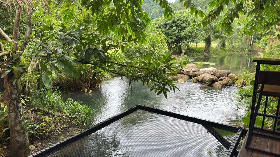 ธารคีรี รีสอร์ต สวนน้ำกำนัน Resort in Krabi Changwat