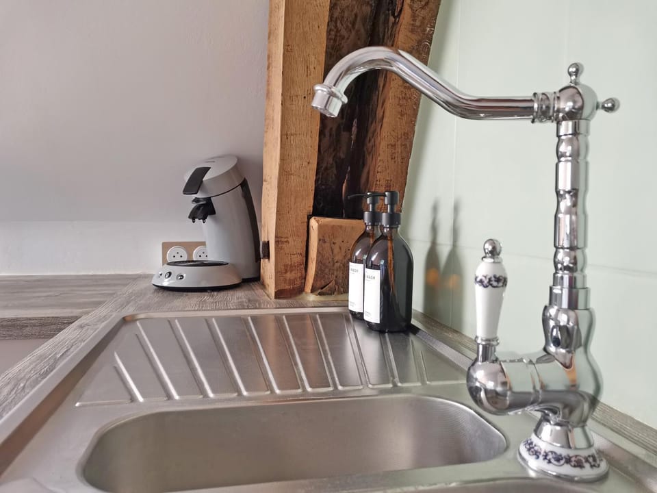 Kitchen or kitchenette, Decorative detail